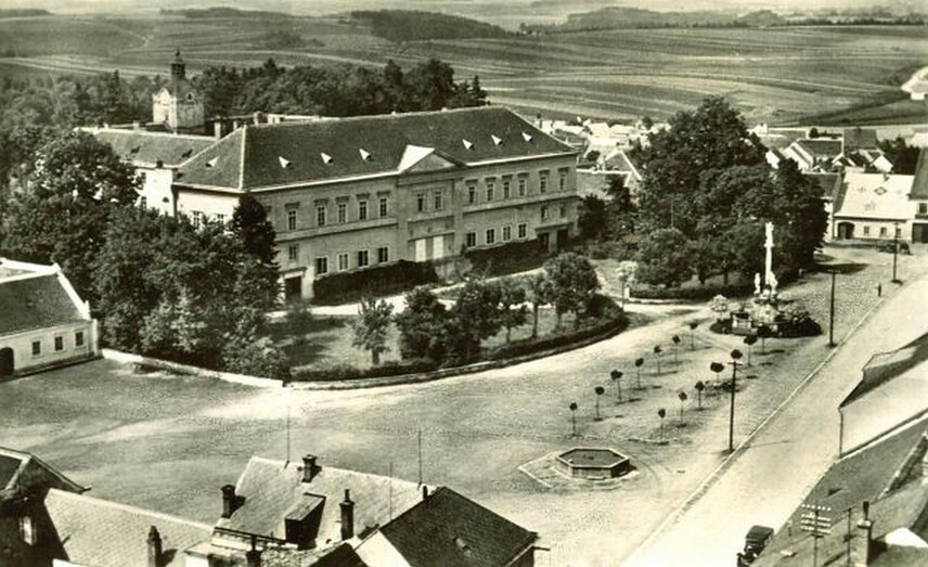 Zámek kolem roku 1935